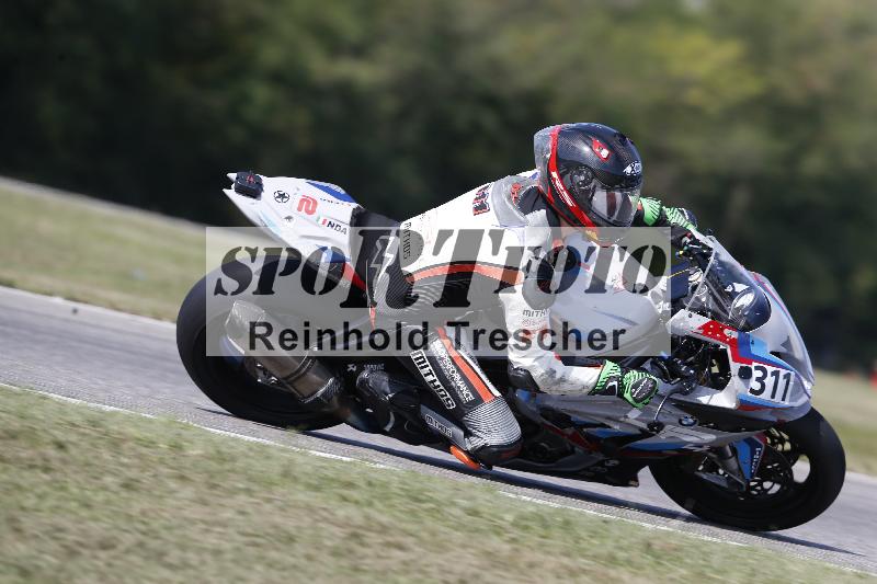 Archiv-2025/49 26.08.2025 Cornu Master School ADR/rot-rouge/311